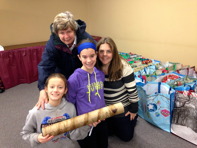 The Renaissance Foundation's Annual Wrapping Event 2014